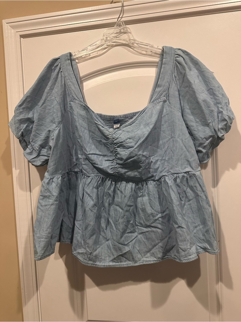 Old Navy Light Blue Puff-Sleeve Peplum Blouse